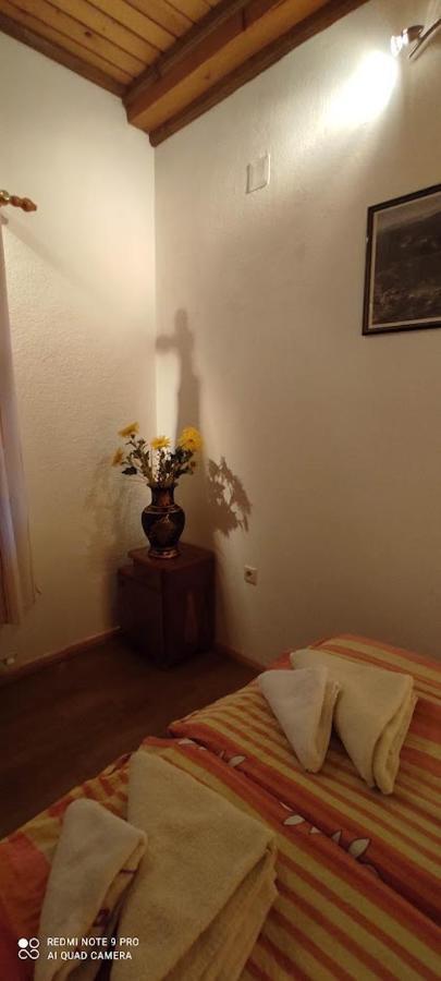 Apartman Sipak Fužine Eksteriør billede